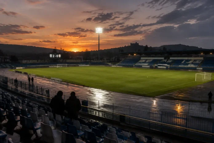 Corvinul încheie era vechiului stadion din Hunedoara cu o victorie contra Șelimbărului Corvinul încheie era vechiului stadion din Hunedoara cu o victorie contra Șelimbărului
