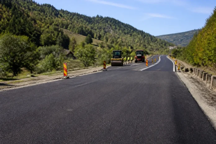 Lucrările de asfaltare de pe DN 66A, finalizate în zonele Câmpu lui Neag și Aninoasa Lucrările de asfaltare de pe DN 66A, finalizate în zonele Câmpu lui Neag și Aninoasa